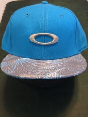 Oakley Bright Blue Snapback with Patterned Gray Brim